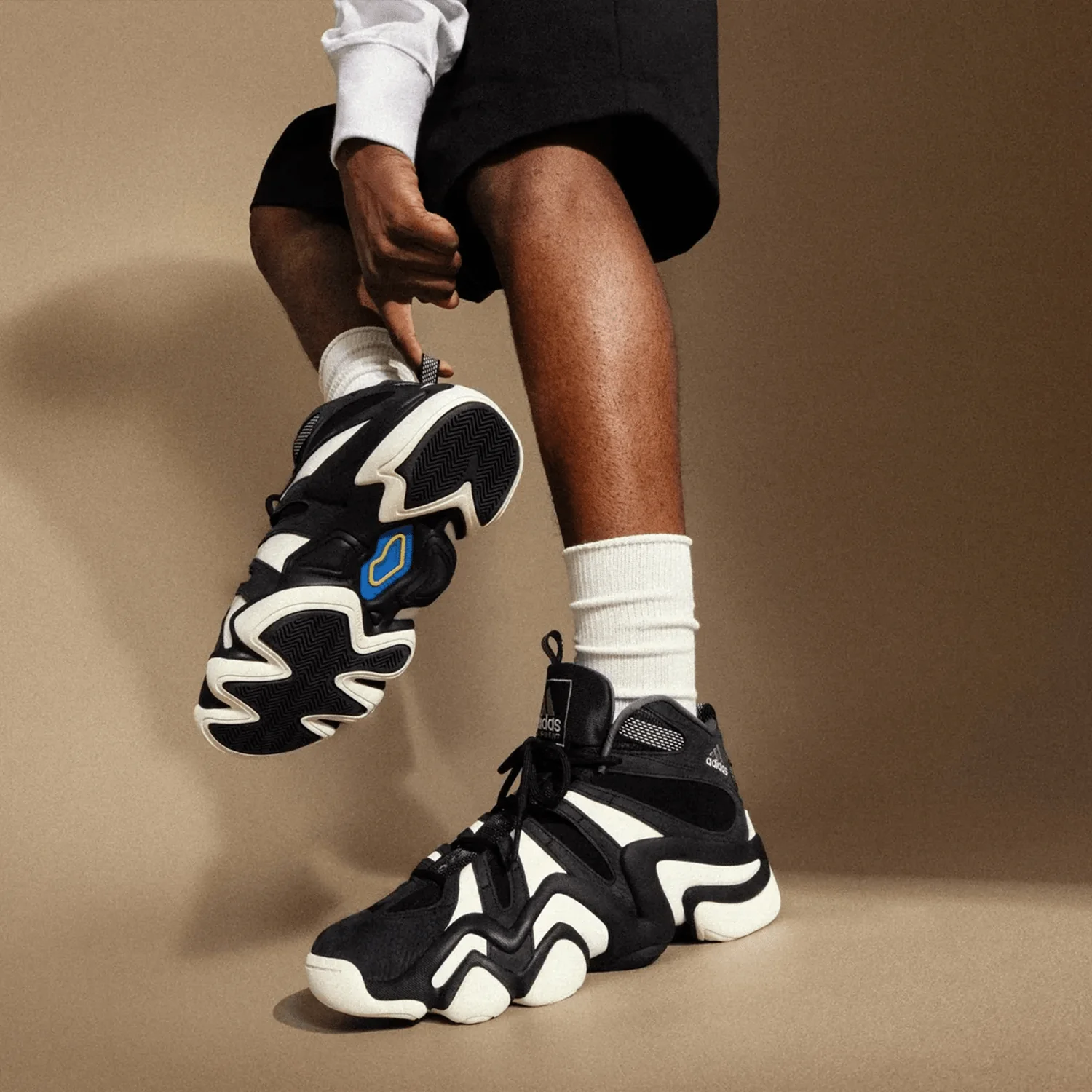 Kobe Bryant's Crazy 8 "Black White" - Image 2