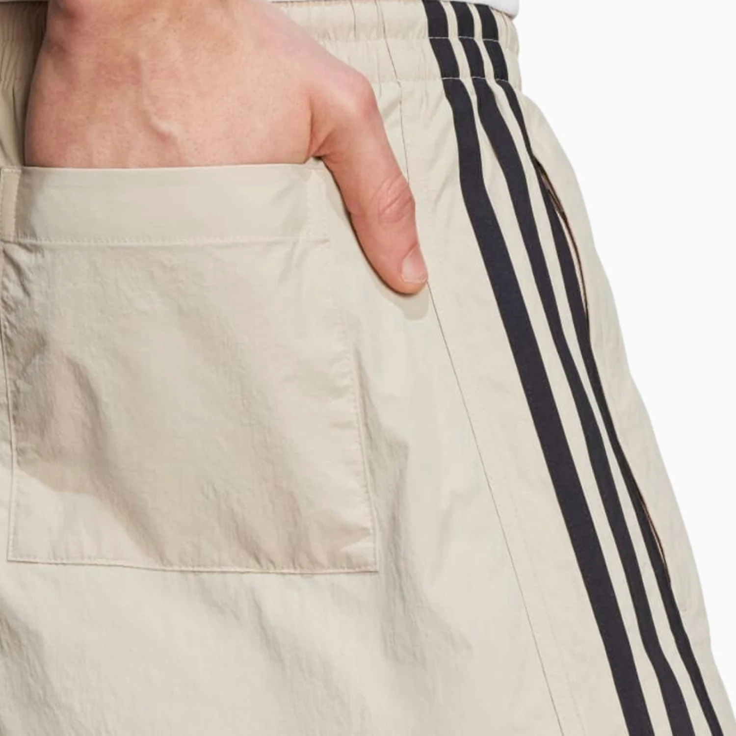 Men's Adicolor Classics 3-Stripes Outfit - Image 9