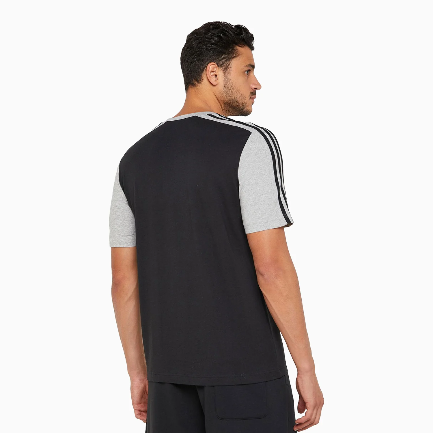 Men's Essentials Colorblock T Shirt - Image 2