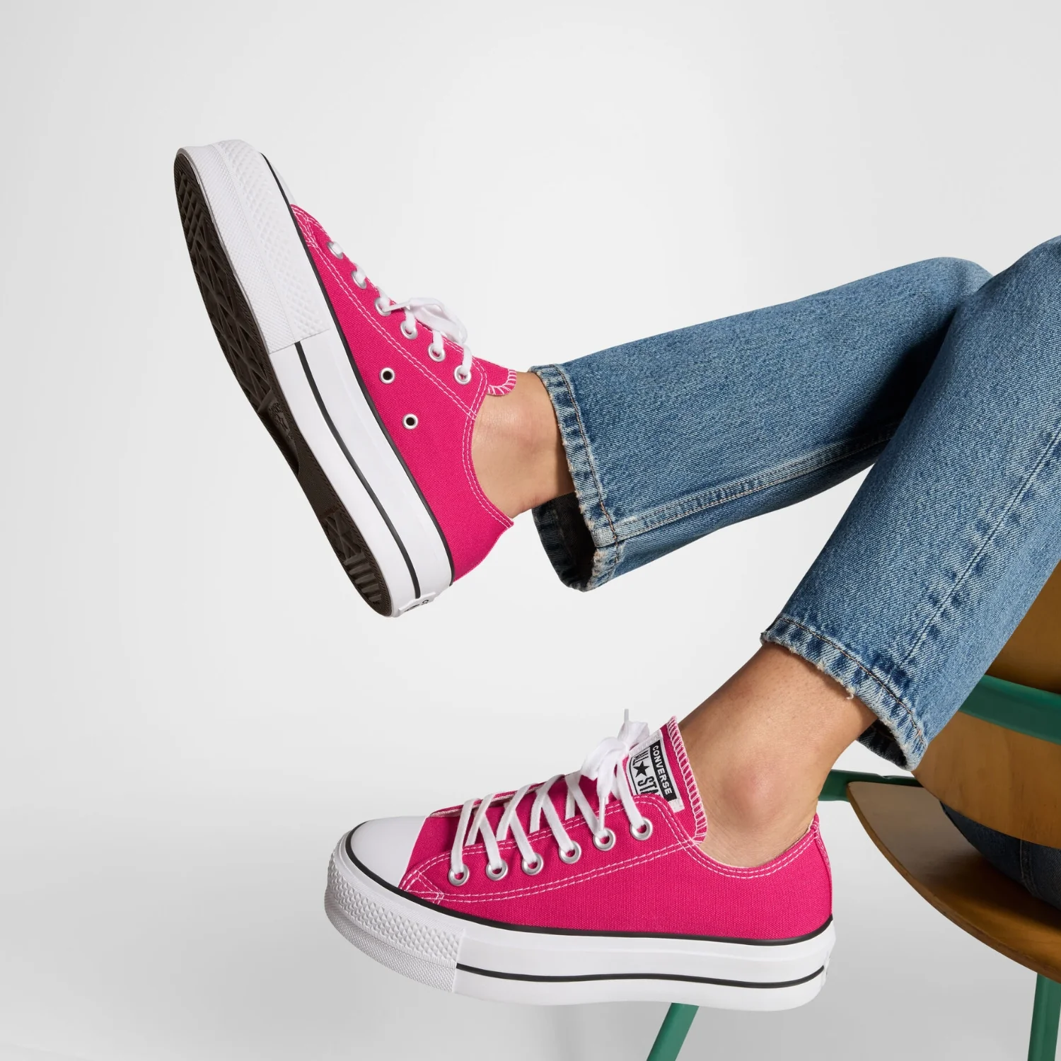 Women's Chuck Taylor All Star Canvas Platform - Image 4