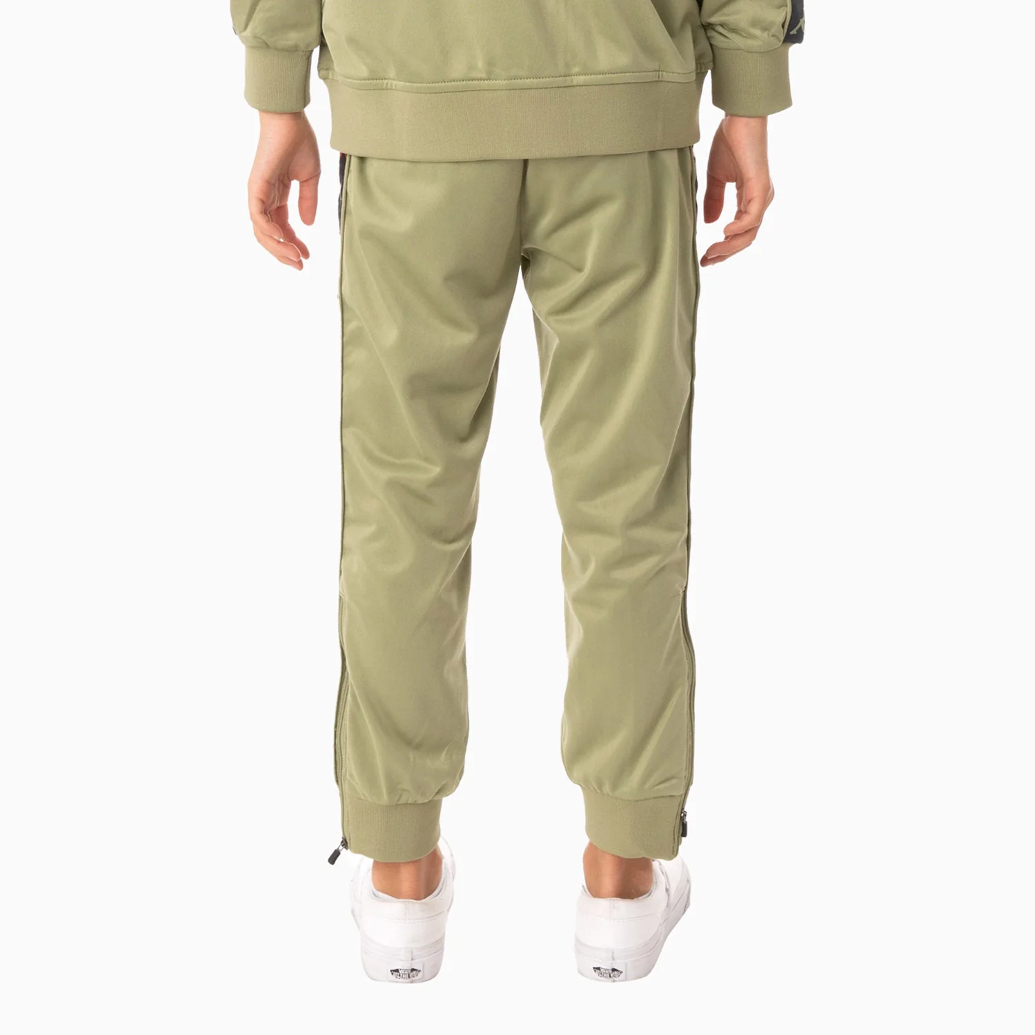 Kid's 222 Banda Dullo Tracksuit - Image 4