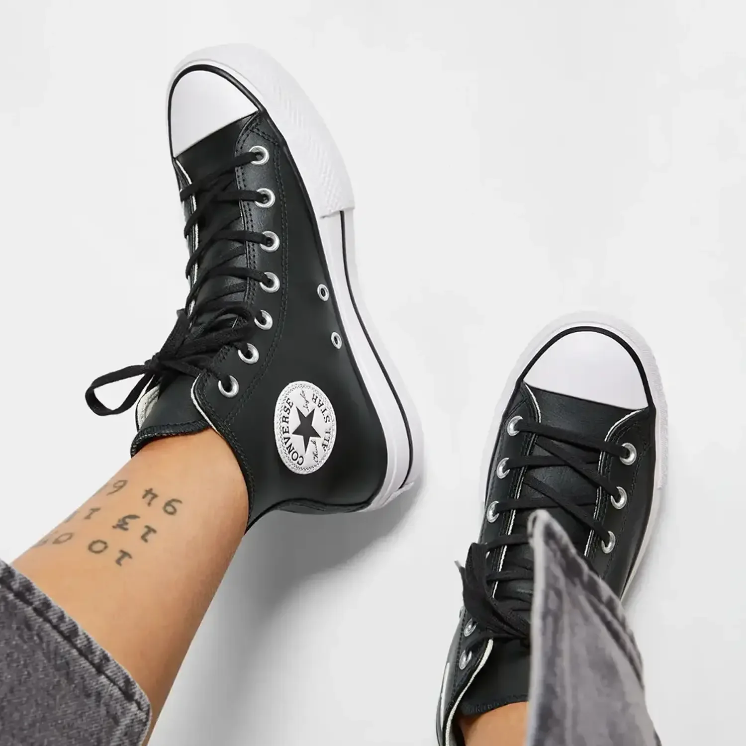 Kid's Chuck Taylor All Star Lift Platform Leather Grade School - Image 2