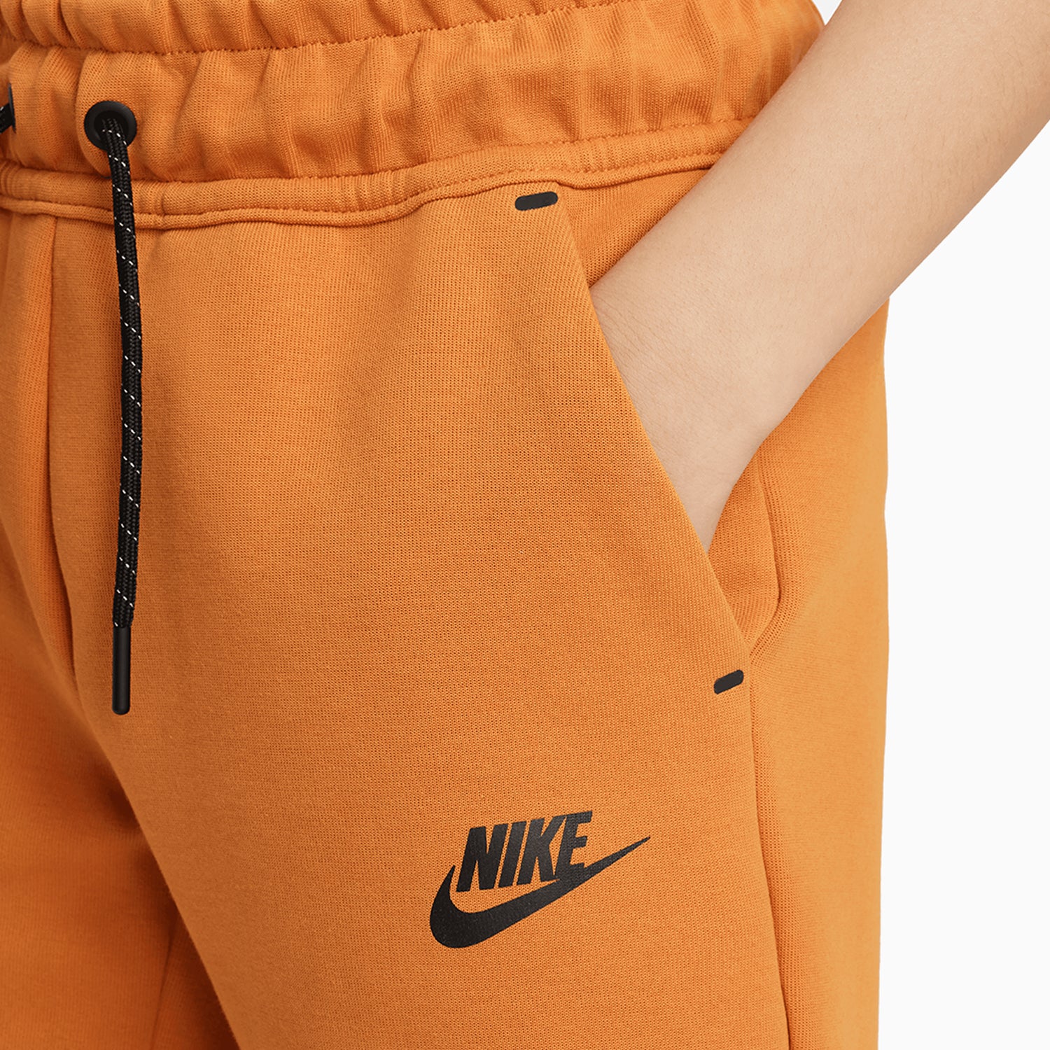 Kid's Nike Sportswear T-Shirt And Shorts Outfit - Image 7