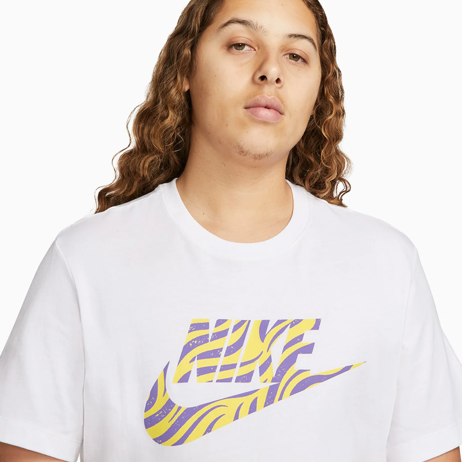 Men's Nike Sportswear T Shirt And Shorts Outfit - Image 7