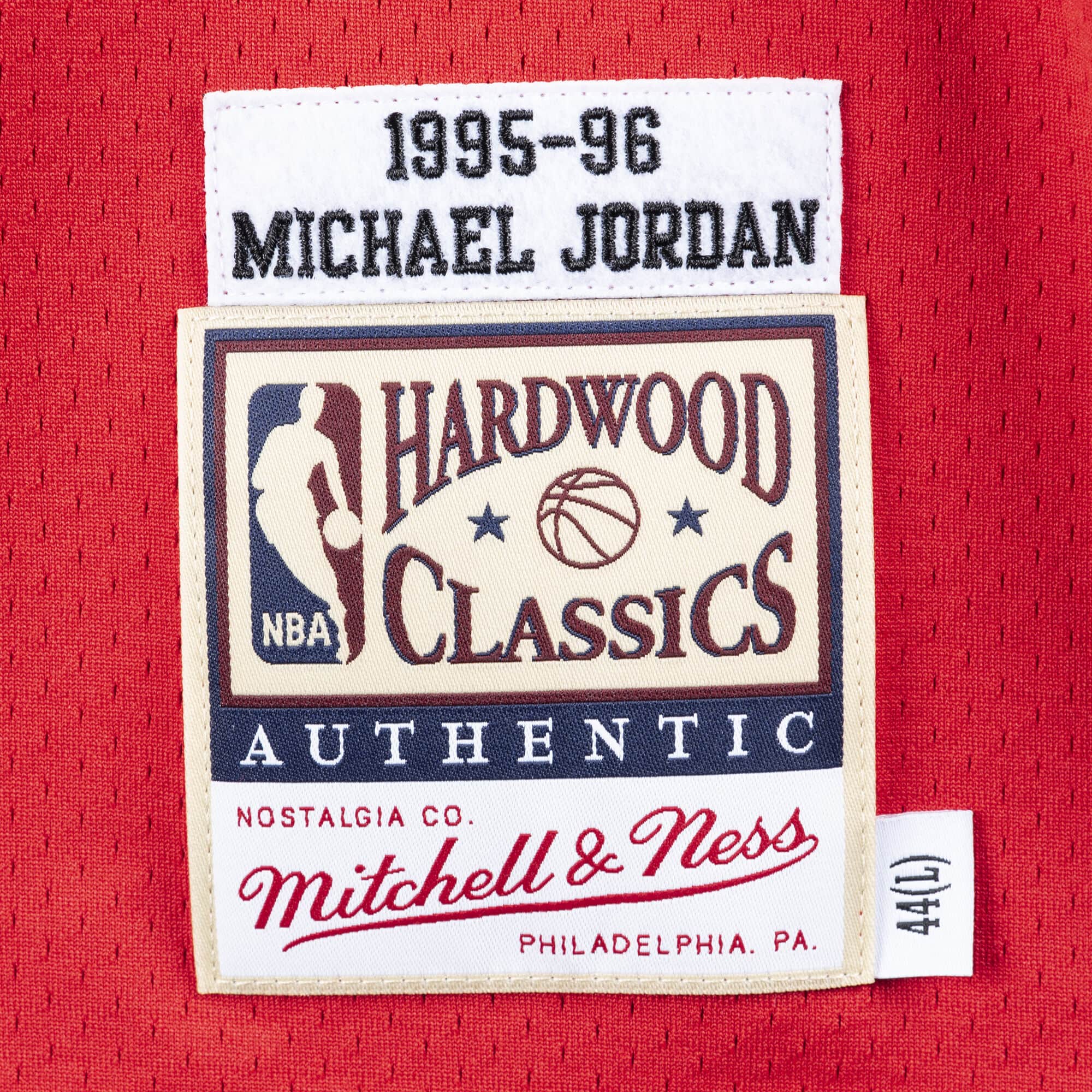 Authentic Michael Jordan Chicago Bulls Road Finals NBA 1995-96 Jersey - Image 3