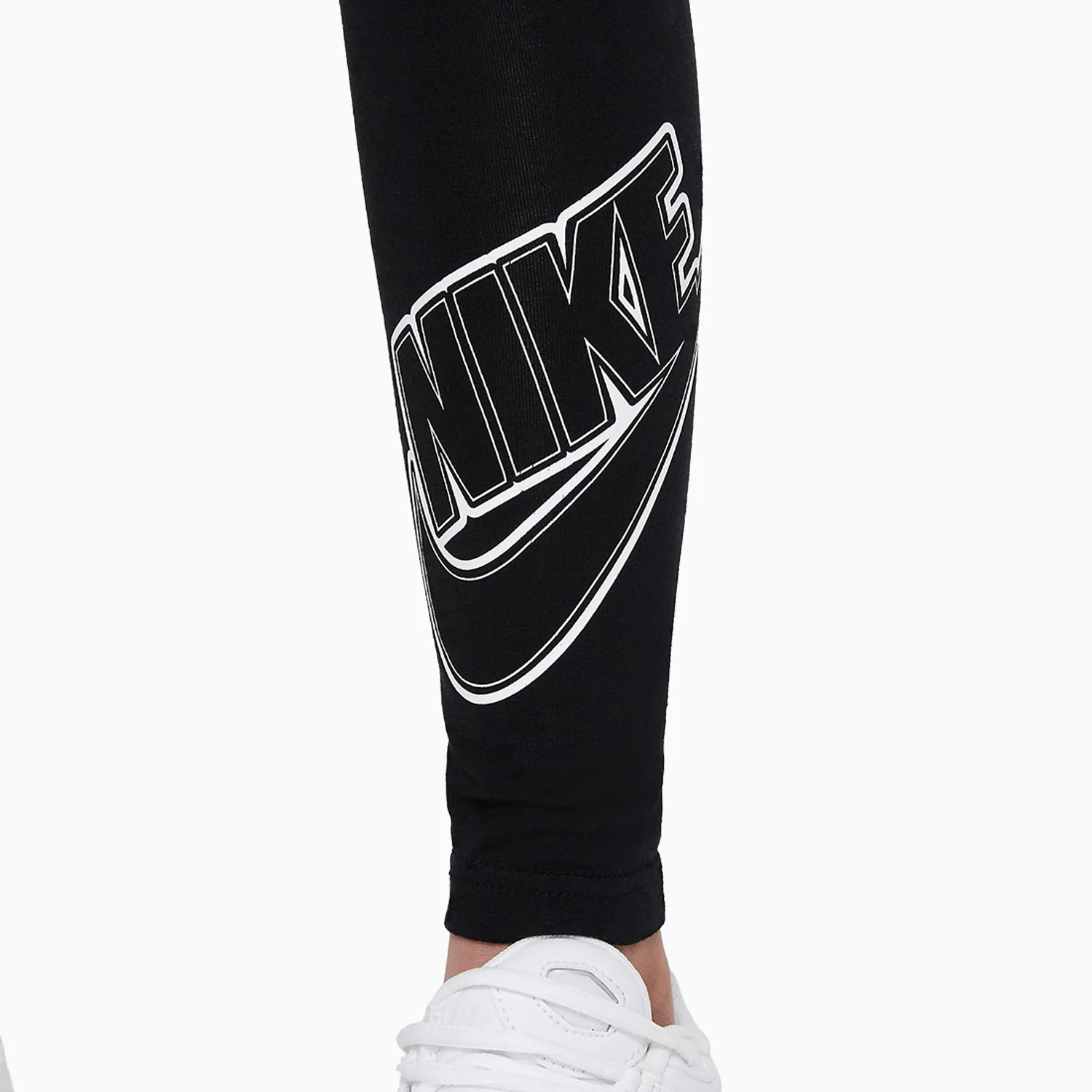 Kid's Sportswear Sports Outfit - Image 9