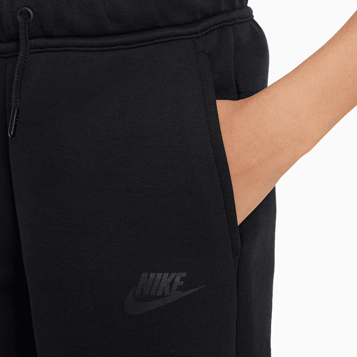 Kid's Sportswear T-Shirt And Shorts Outfit - Image 6