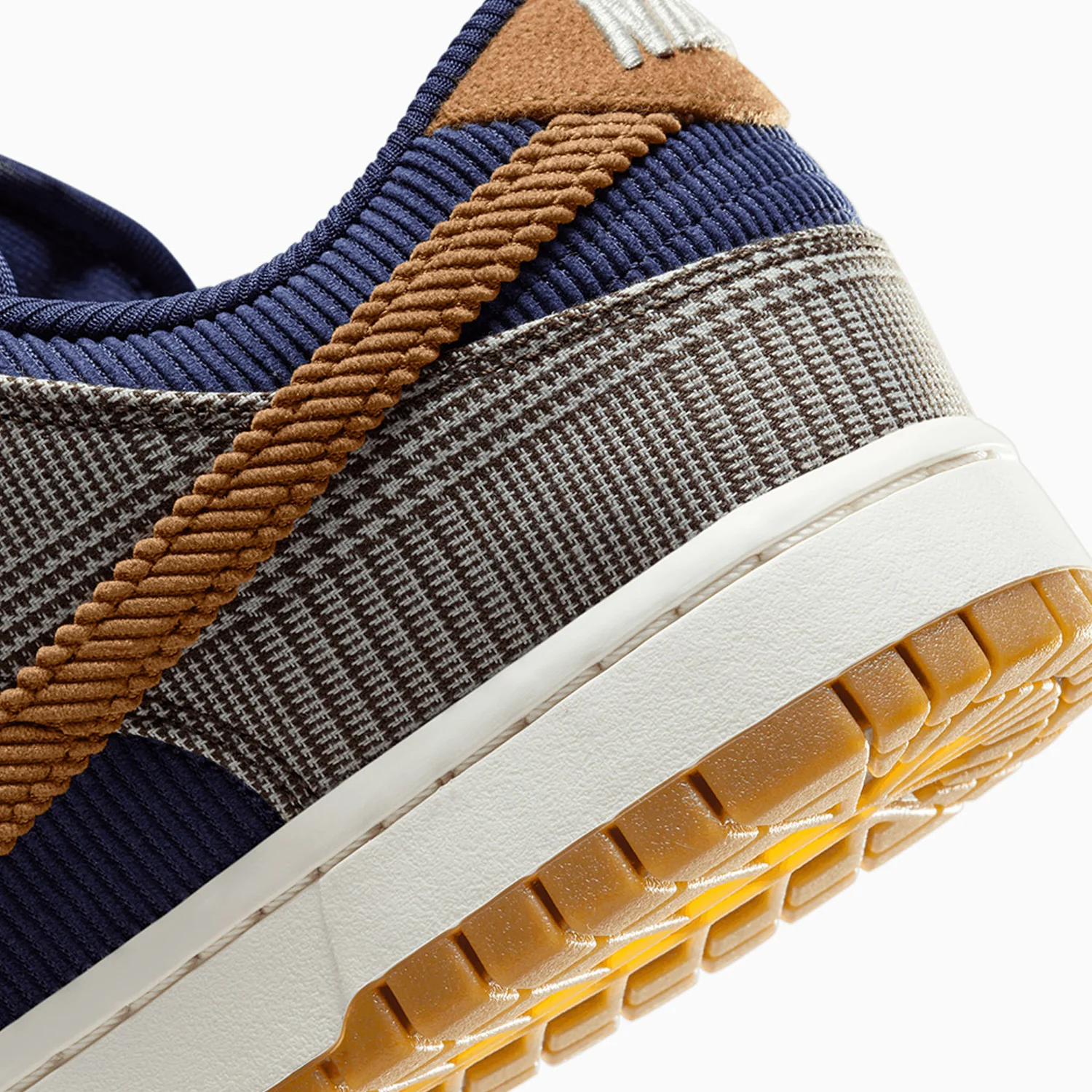 Men's Dunk Low Retro Premium "Tweed Corduroy" - Image 8