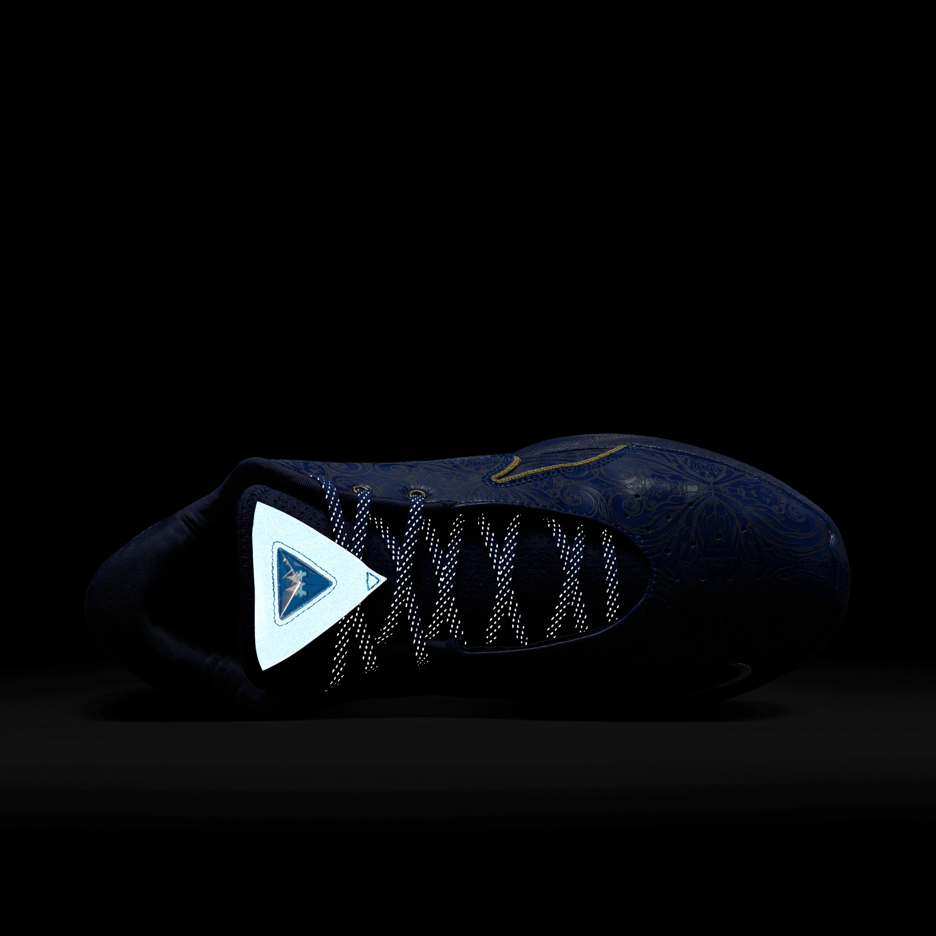 Men's LeBron XXII "Token" - Image 4