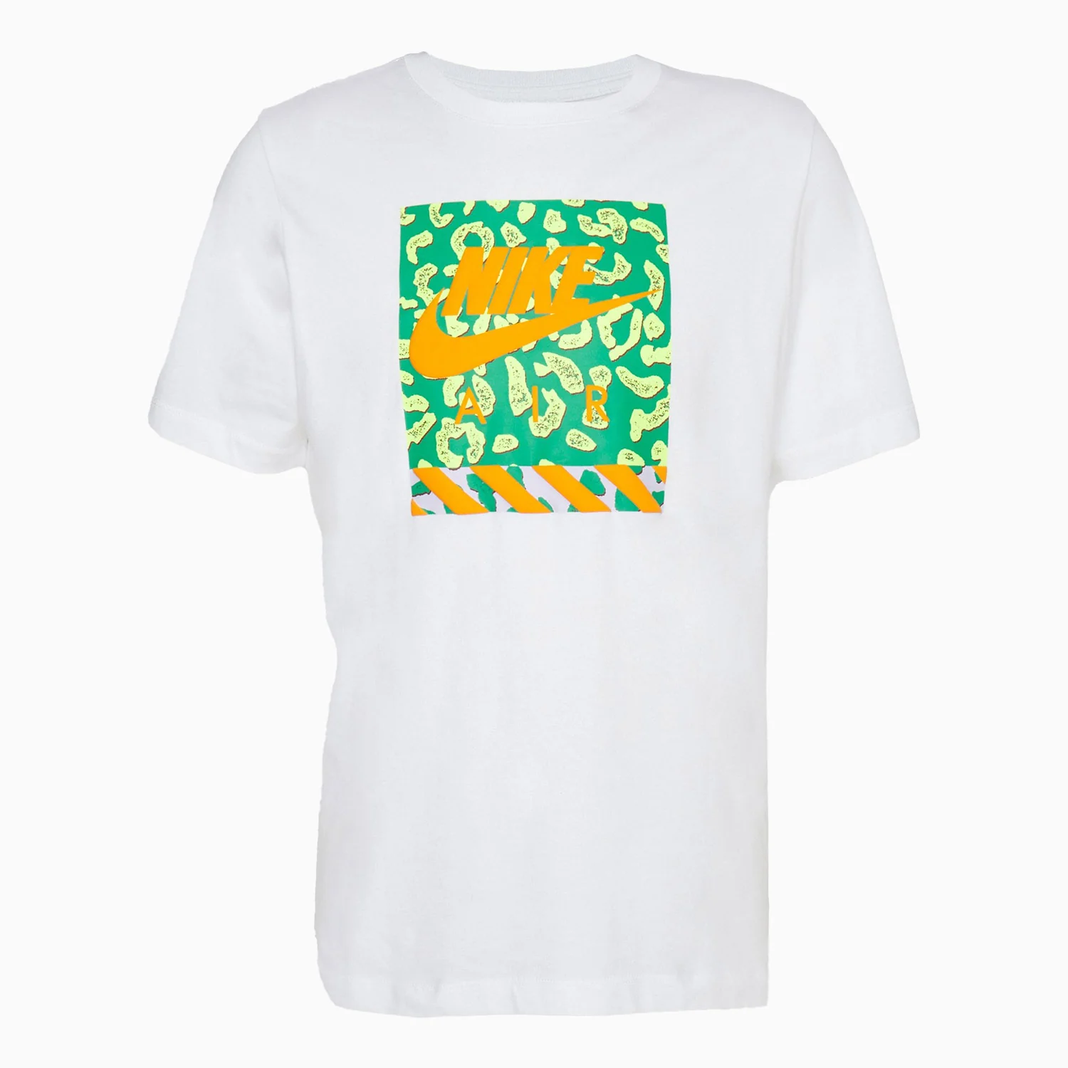 Men's Nike Sportswear T Shirt And Shorts Outfit - Image 11