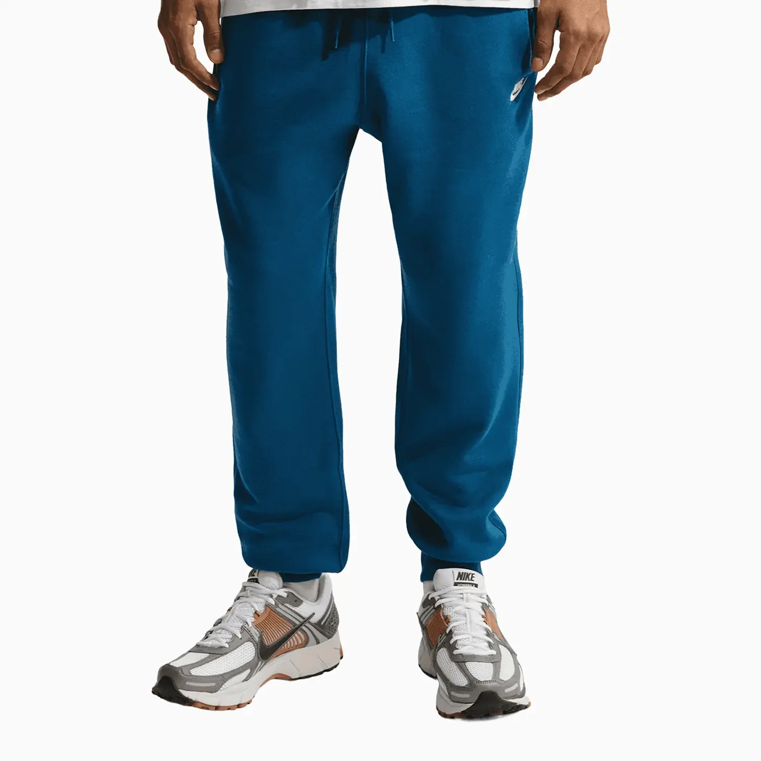 Men's Sportswear Club Fleece Outfit - Image 2