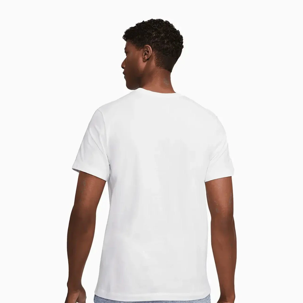 Men's Sportswear Club T-Shirt and Shorts Outfit - Image 3
