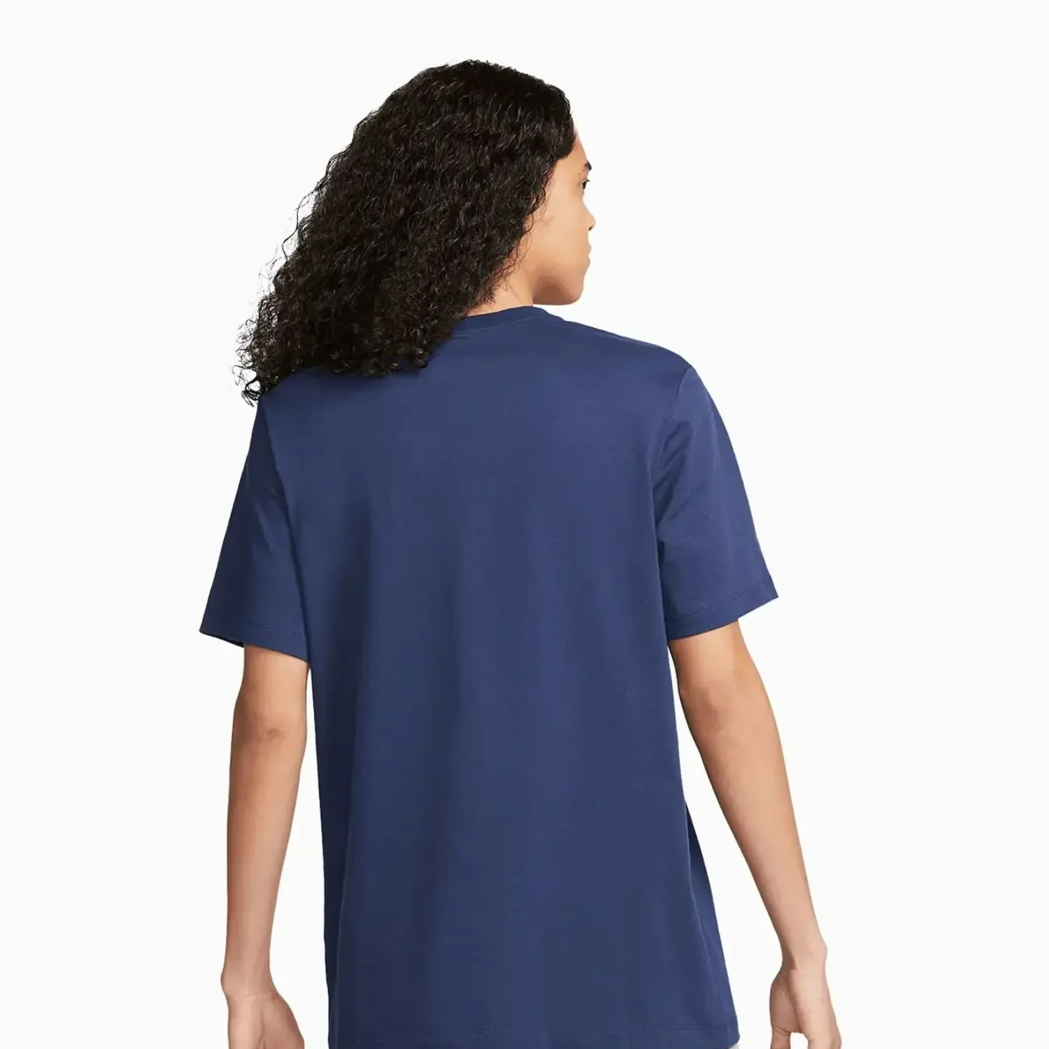 Men's Sportswear Club T-Shirt and Shorts Outfit - Image 3