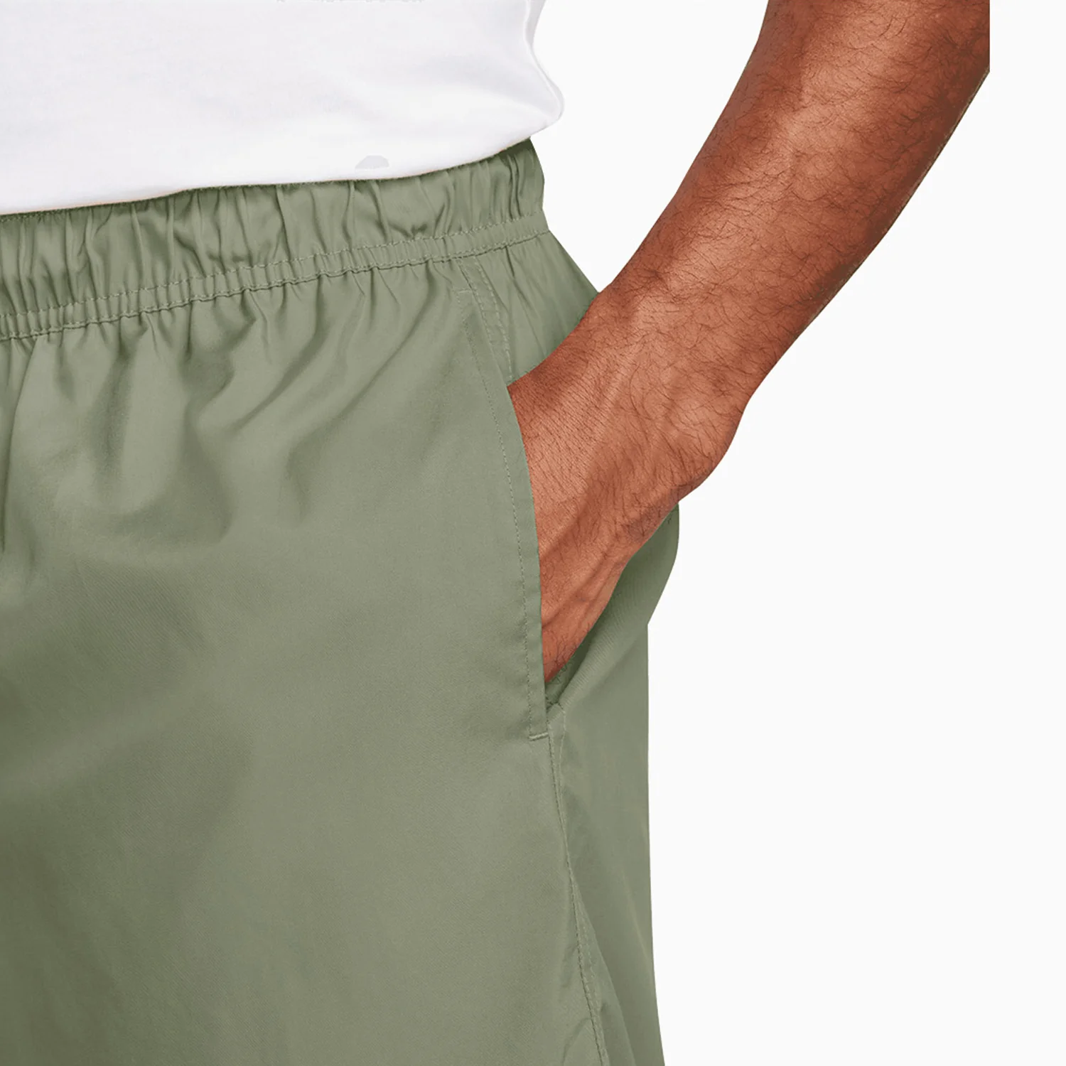 Men's Sportswear Club Woven Flow Shorts - Image 4