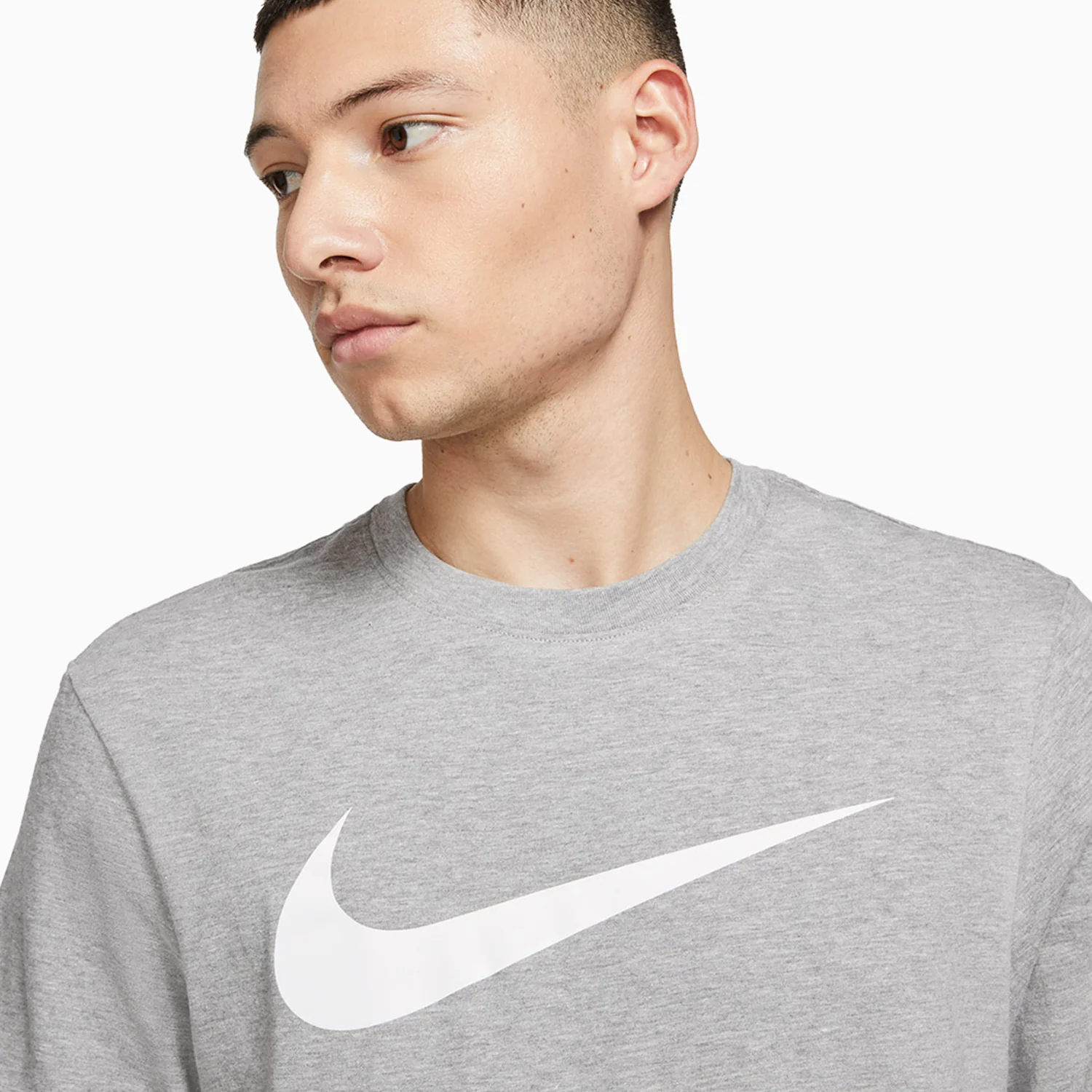 Men's Sportswear Swoosh T-Shirt and Shorts Outfit - Image 5