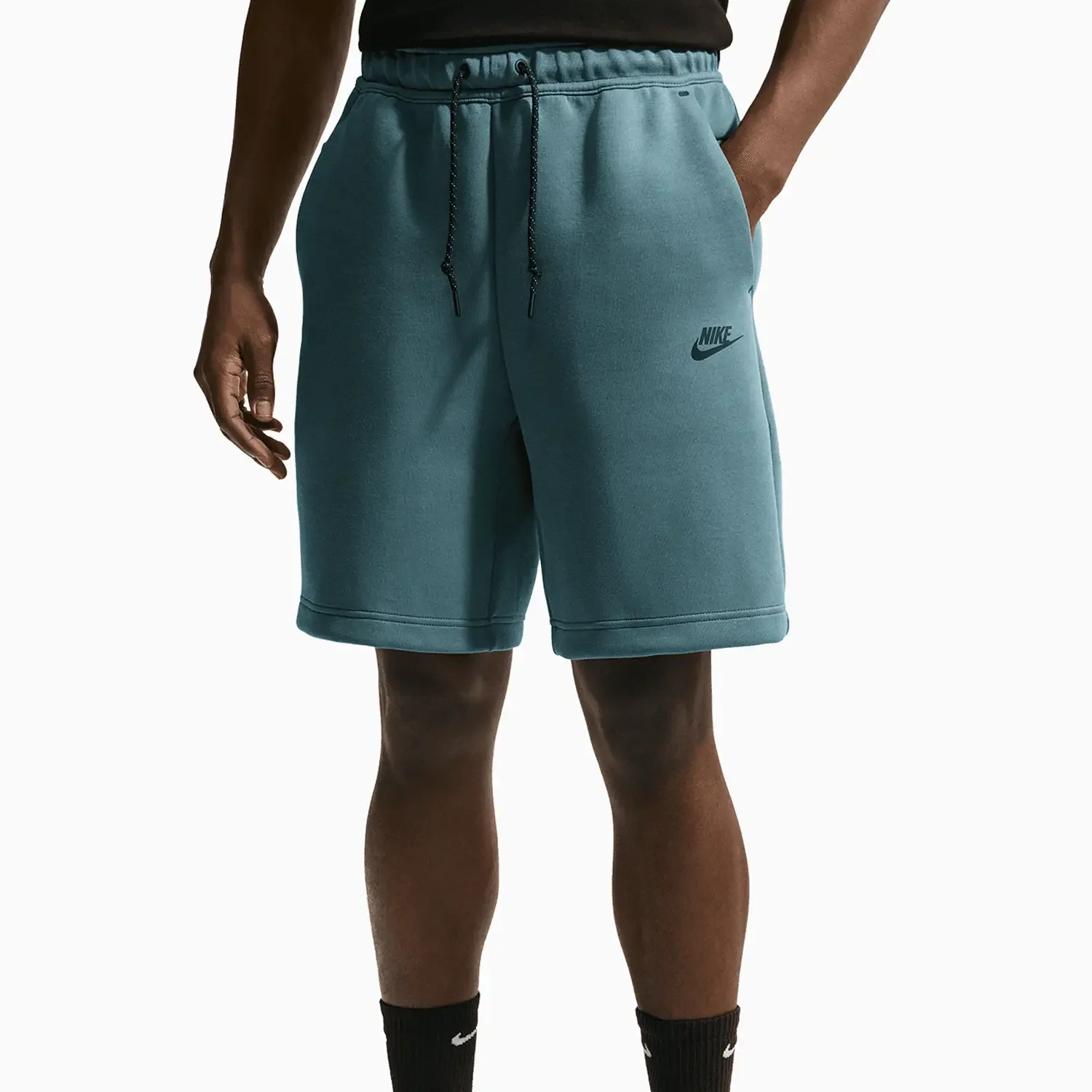 Men's Sportswear T-Shirt and Shorts Outfit - Image 4