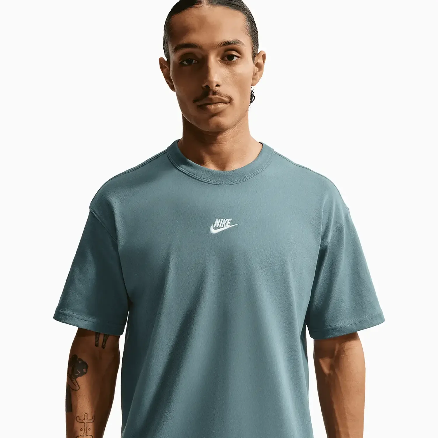 Men's Sportswear T-Shirt and Shorts Outfit - Image 5