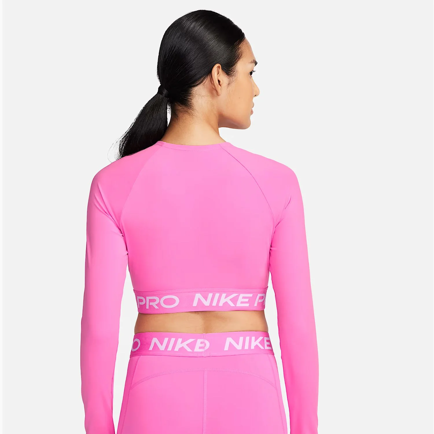Women's Dri-Fit Cropped Outfit - Image 3