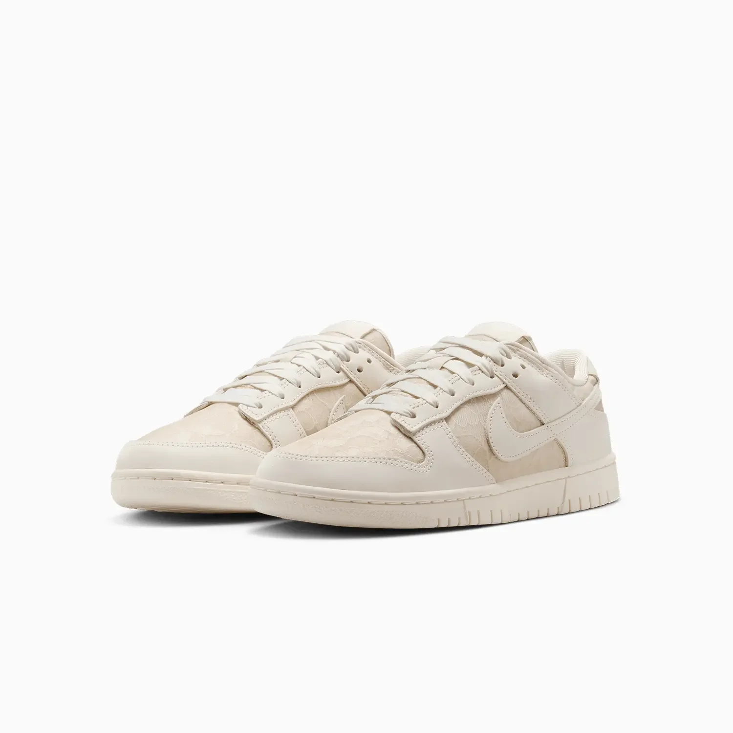 Women's Dunk Low "Lace Pack" - Image 2