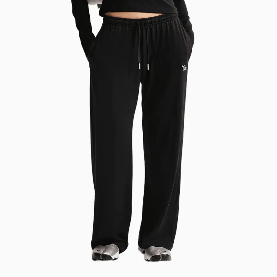 Women's Sportswear Chill Knit Outfit - Image 2