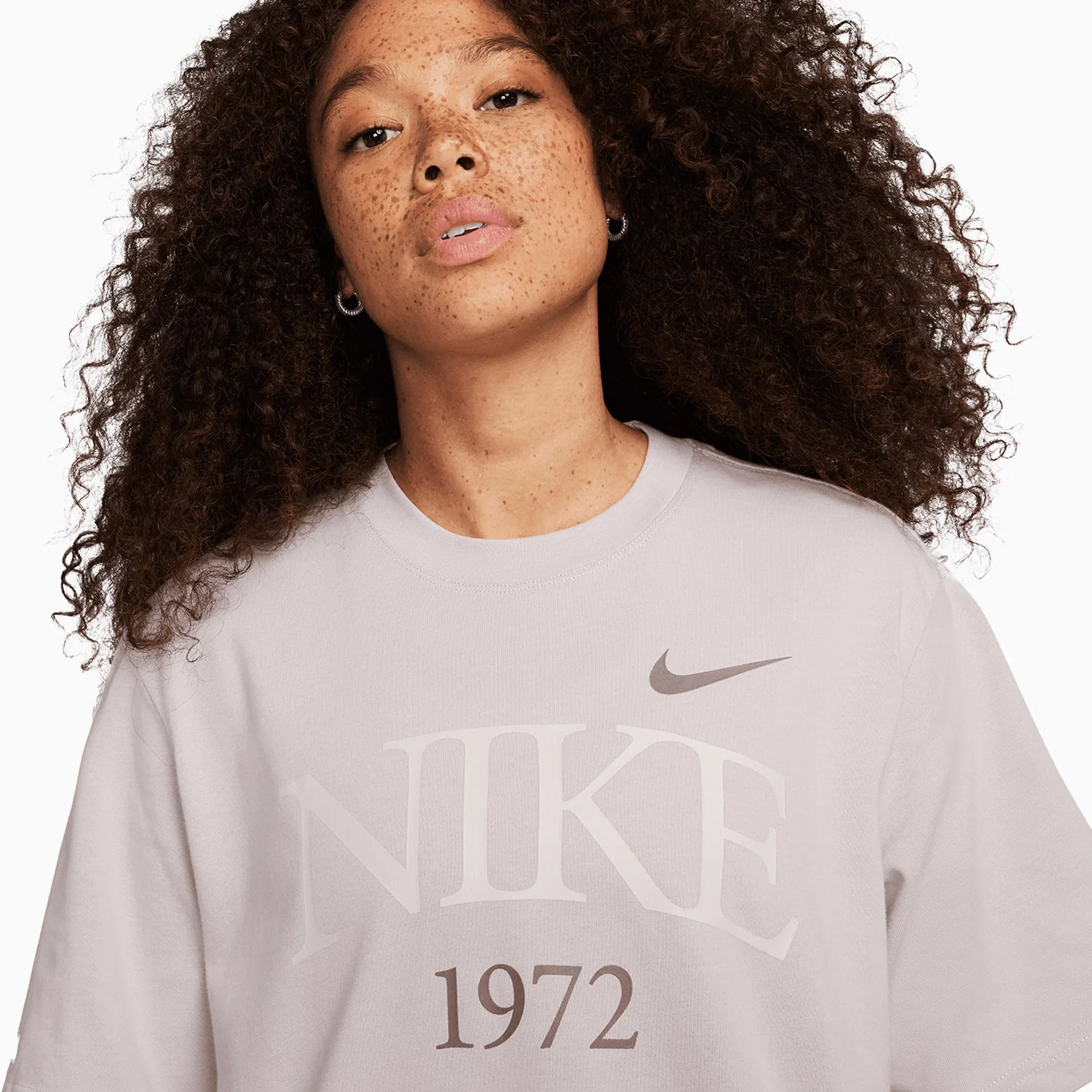 Women's Sportswear Classic T-Shirt And Shorts Outfit - Image 6