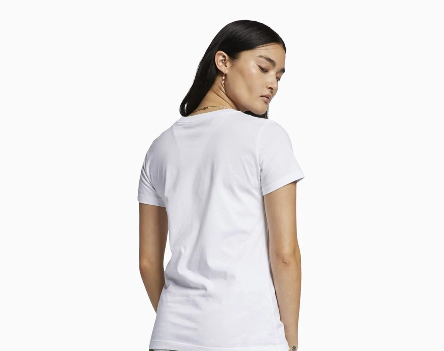 Women's Sportswear Essentials Outfit - Image 4