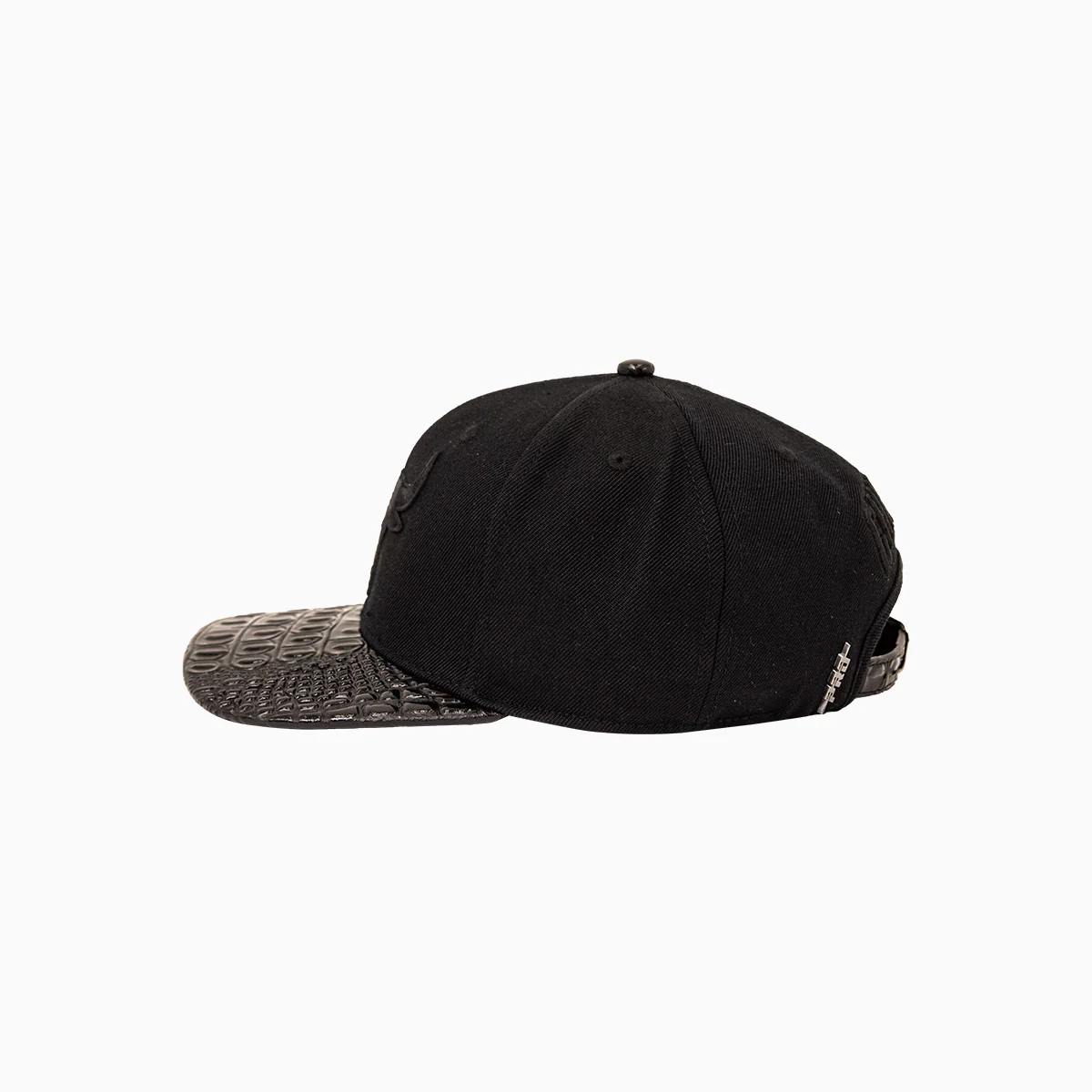 Chicago Bulls NBA Leather Visor Snapback Hat - Image 4