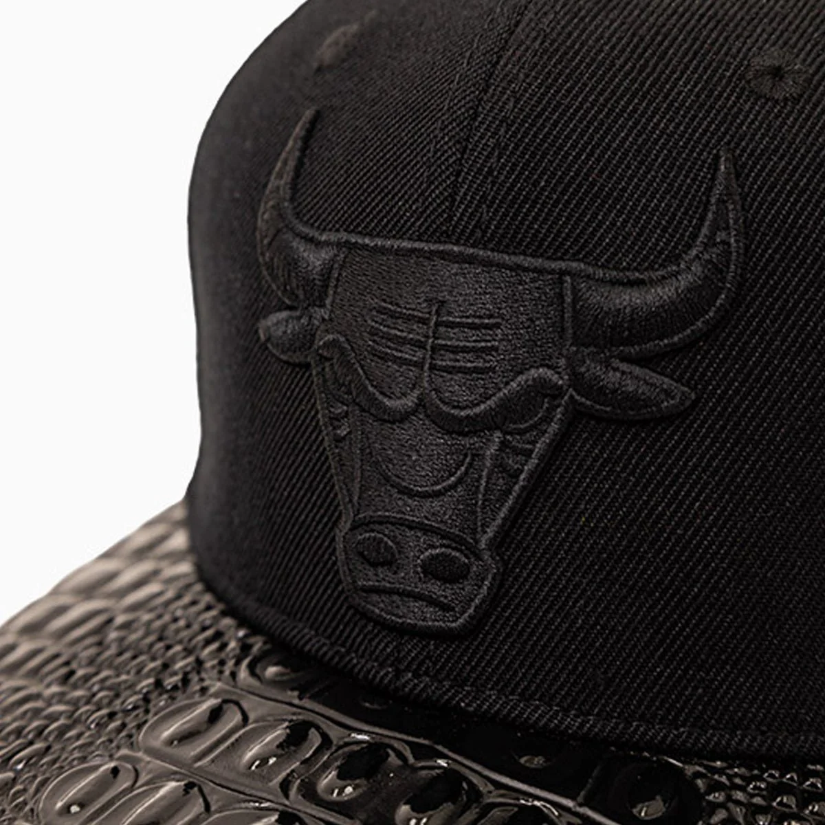 Chicago Bulls NBA Leather Visor Snapback Hat - Image 7