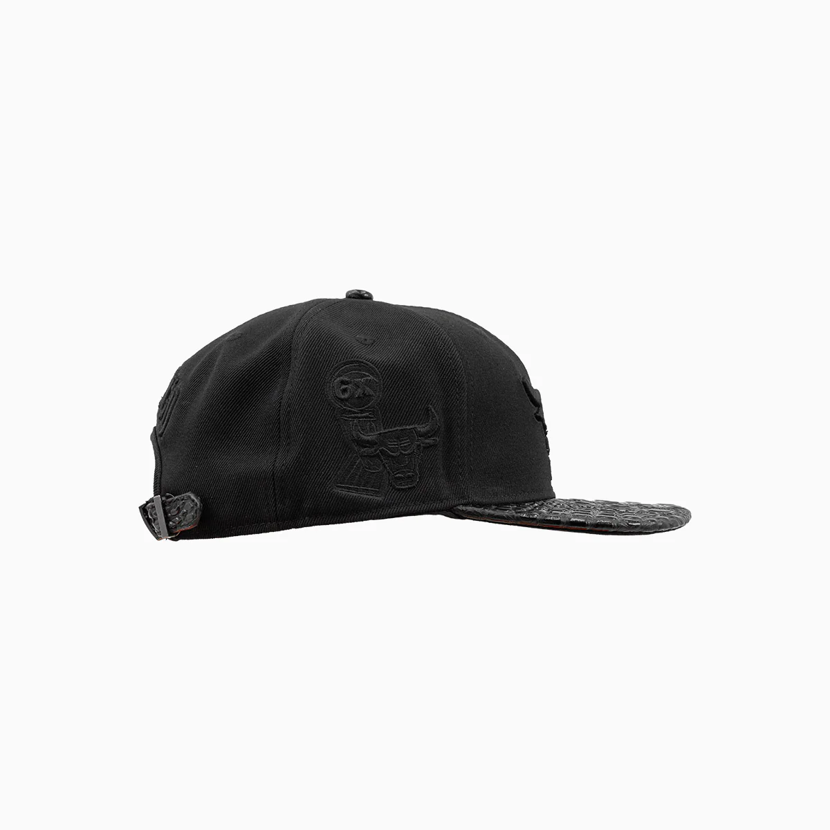 Chicago Bulls NBA Leather Visor Snapback Hat - Image 3