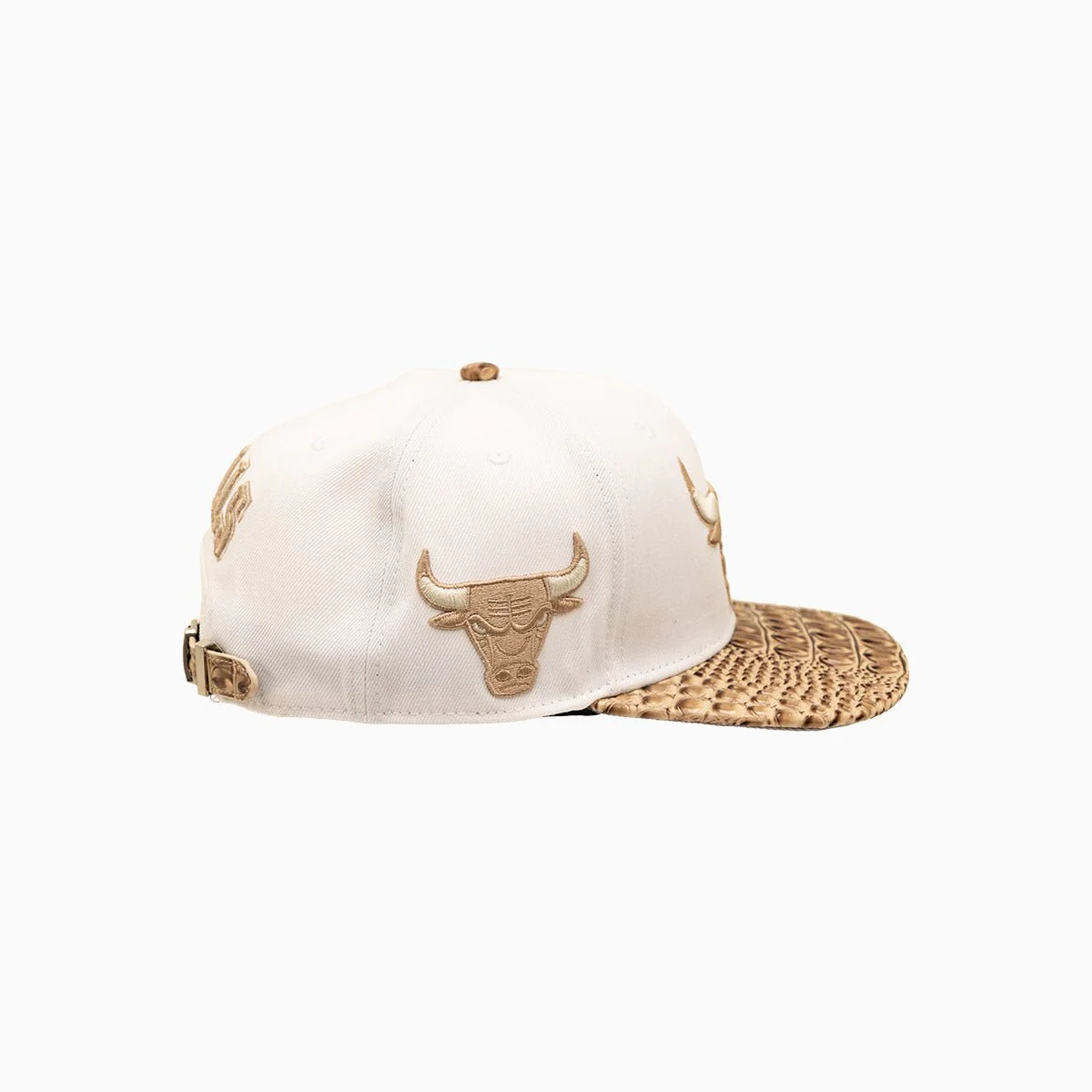 Chicago Bulls NBA Leather Visor Wool Flat Snapback Hat - Image 3