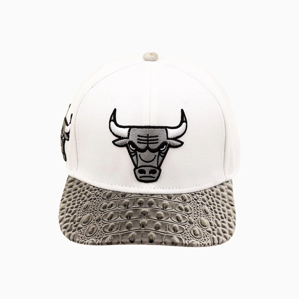 Chicago Bulls NBA Leather Visor Wool Snapback Hat