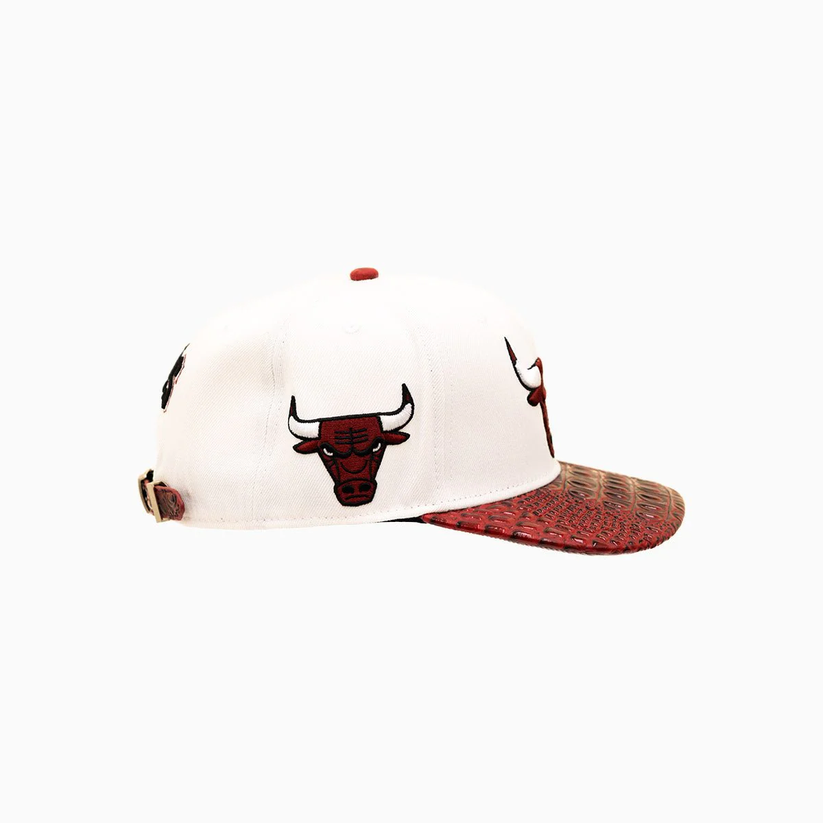 Chicago Bulls NBA Leather Visor Wool Snapback Hat - Image 3