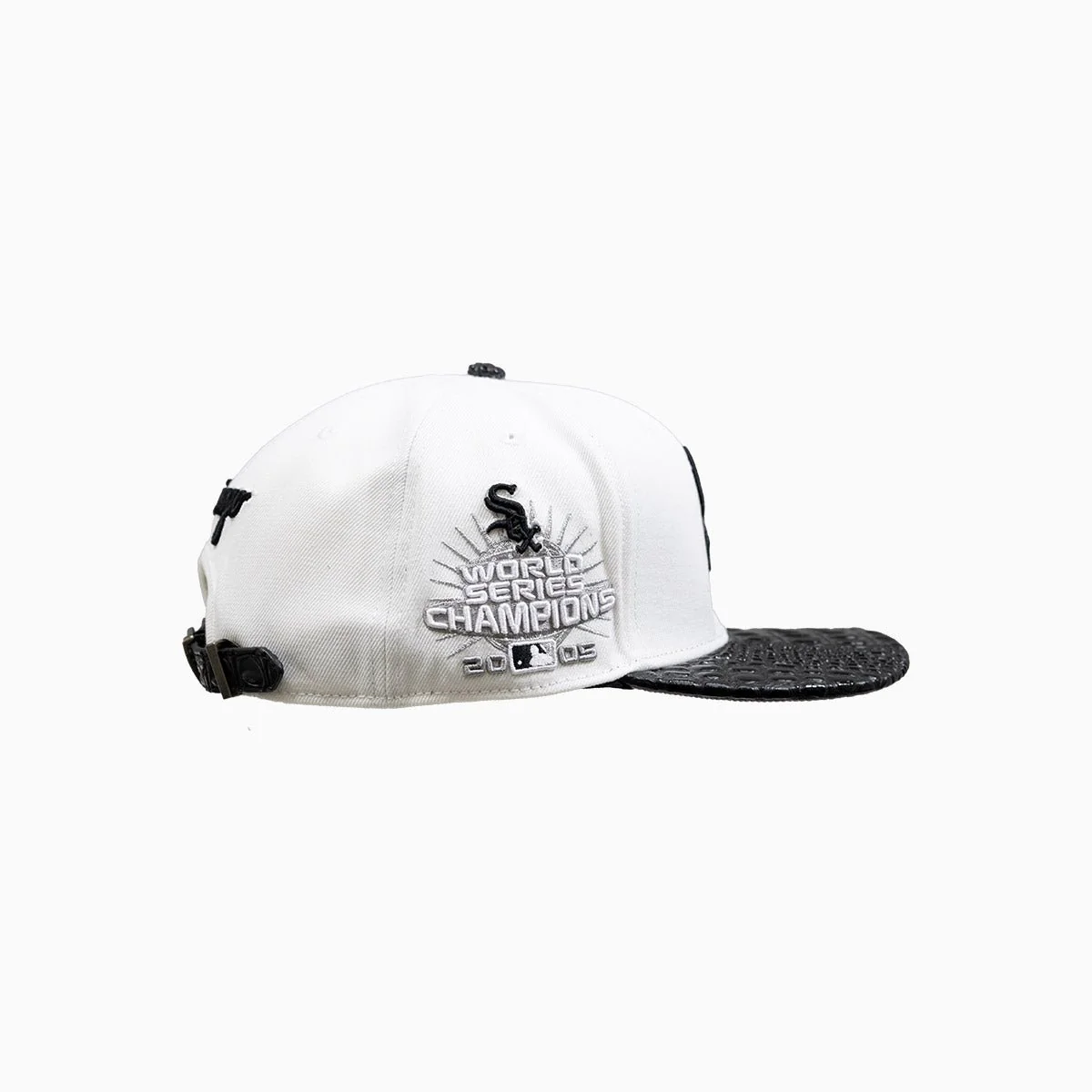 Chicago White Sox MLB Hat With Leather Visor - Image 3