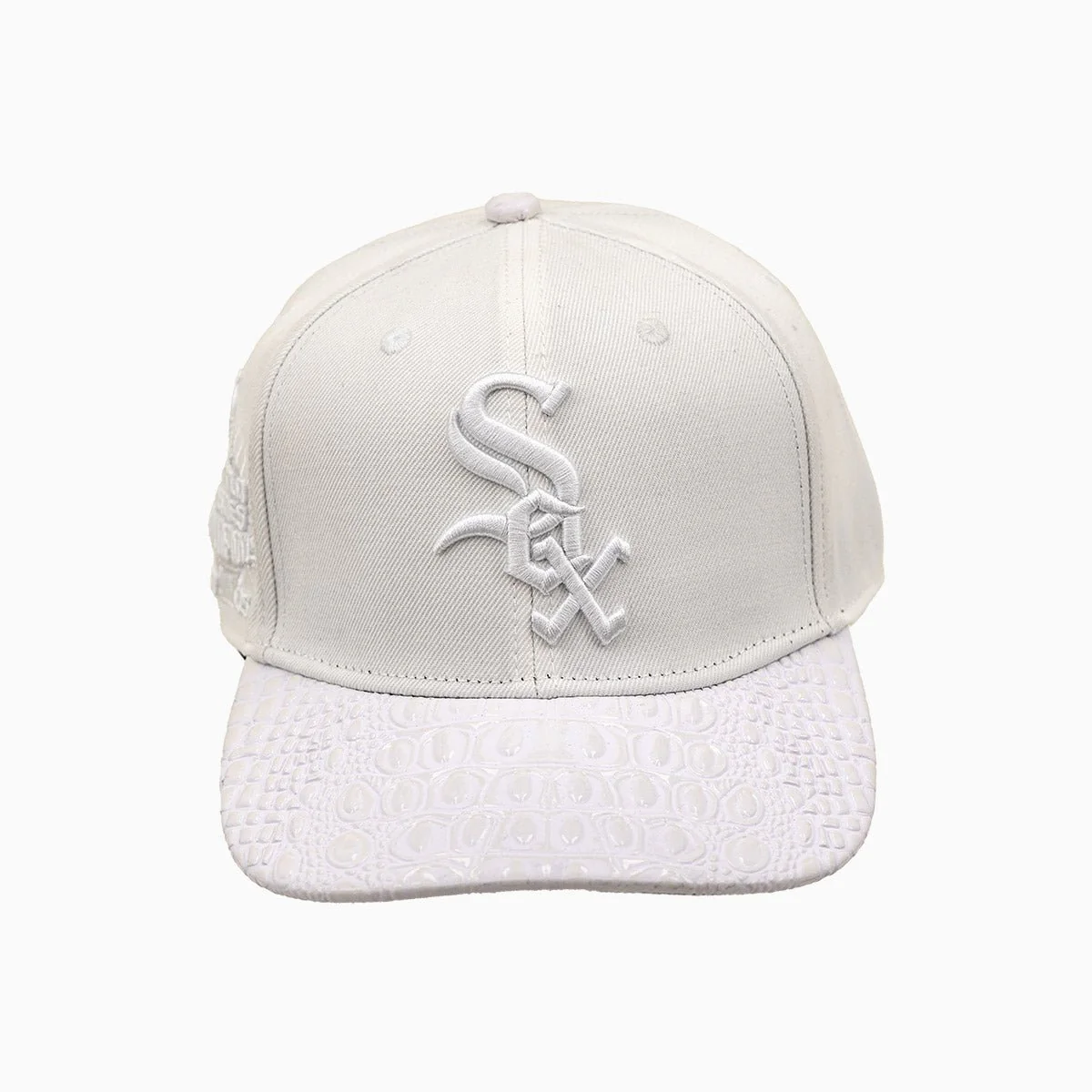 Chicago White Sox Hat With Leather Visor