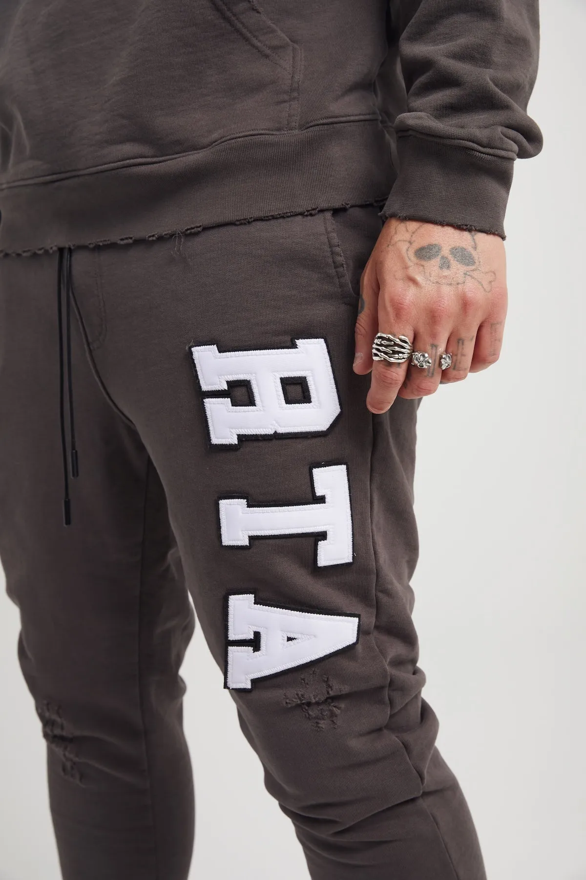 Men's Markus Damage Outfit - Image 11