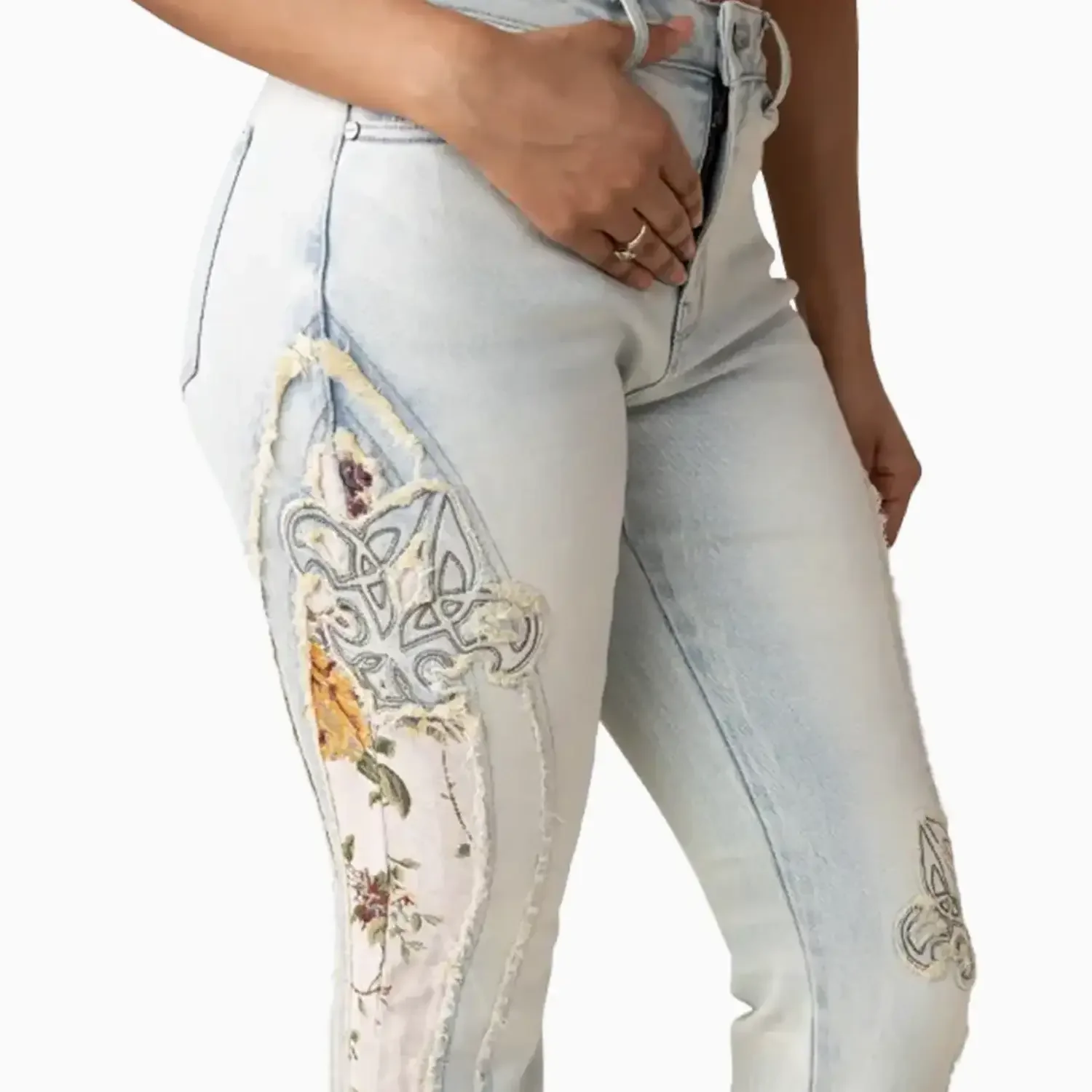 Women's High Rise Graphic Crop Outfit - Image 10