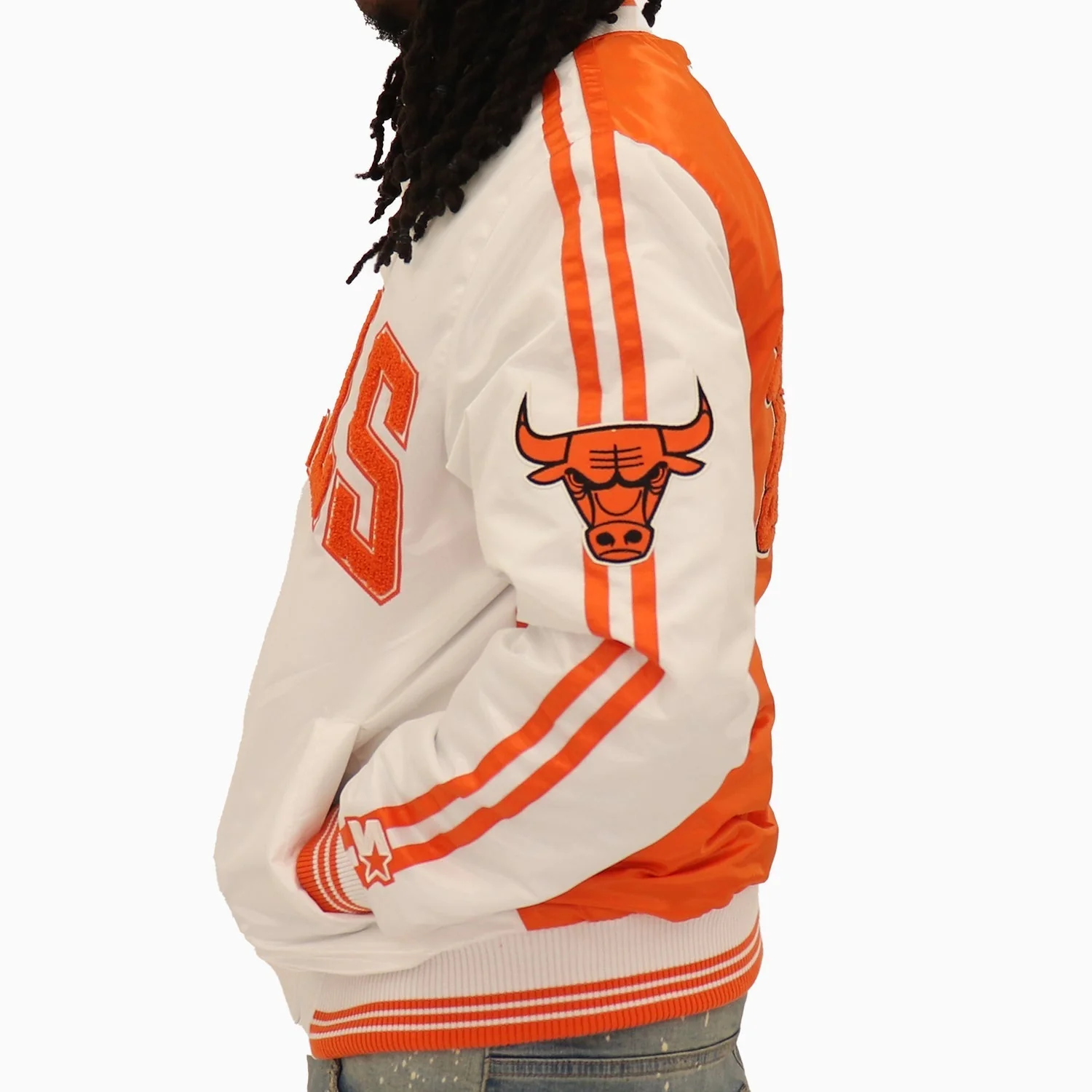 Men's Chicago Bulls NBA Varsity Satin Jacket - Image 4