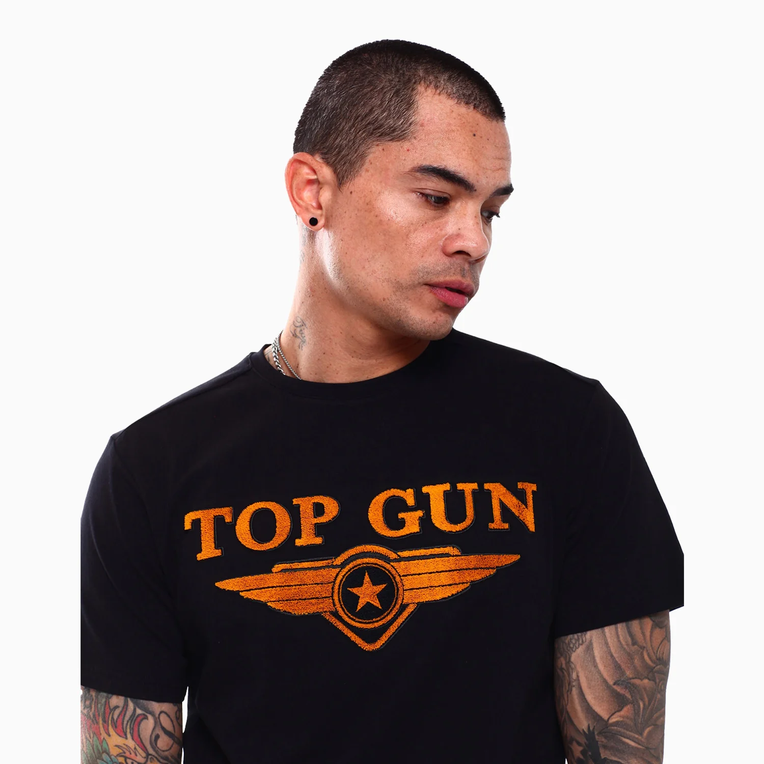 Men's Embroidered Logo T Shirt And Shorts Outfit - Image 3