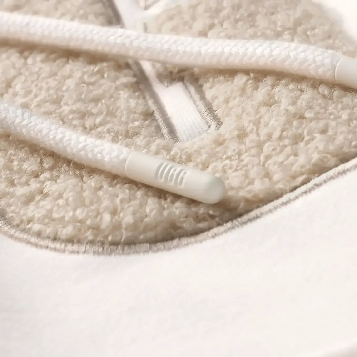 Women's Rey UGGfluff Logo Pull Over Hoodie - Image 5