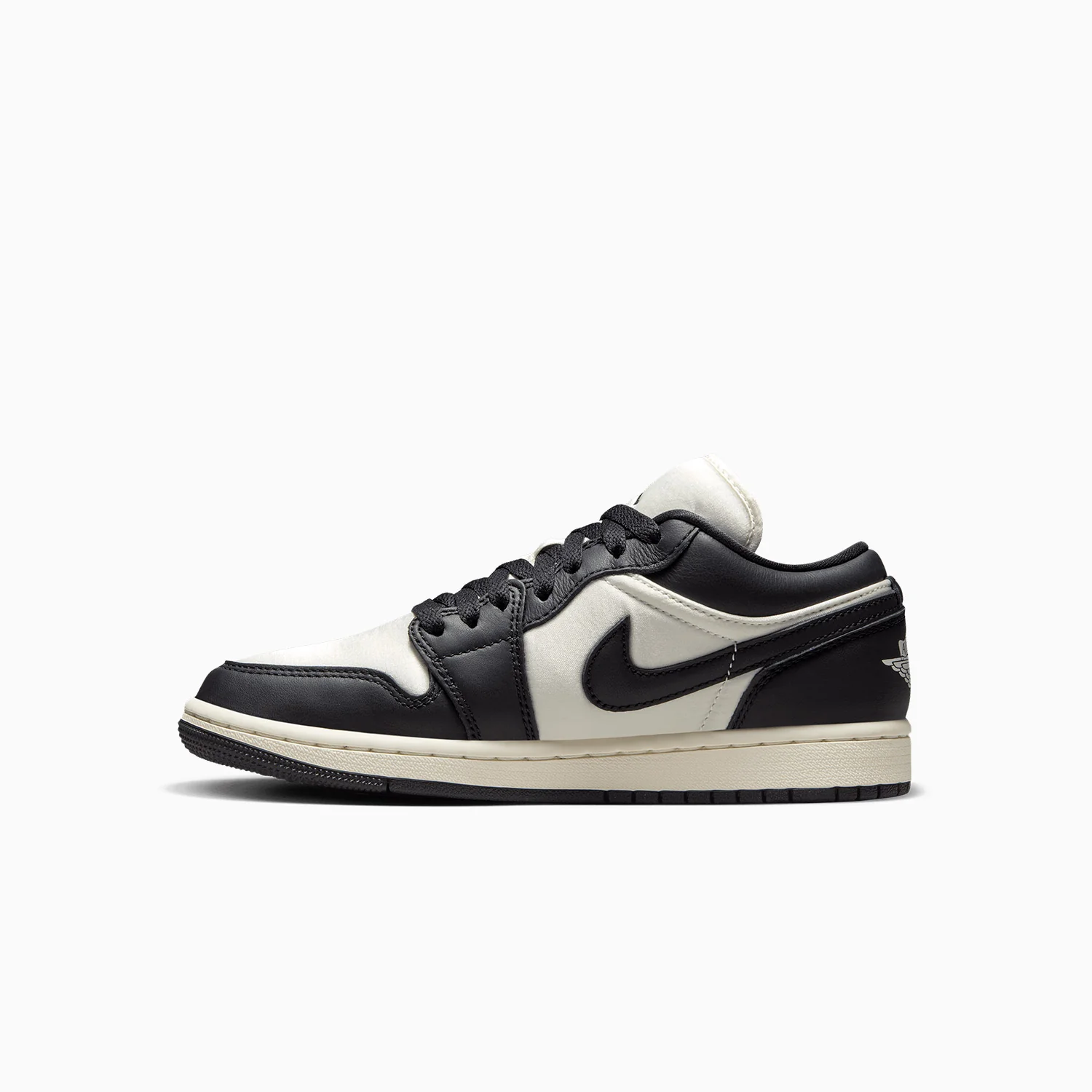 Women's Air Jordan 1 Low SE "Vintage Panda" - Image 3