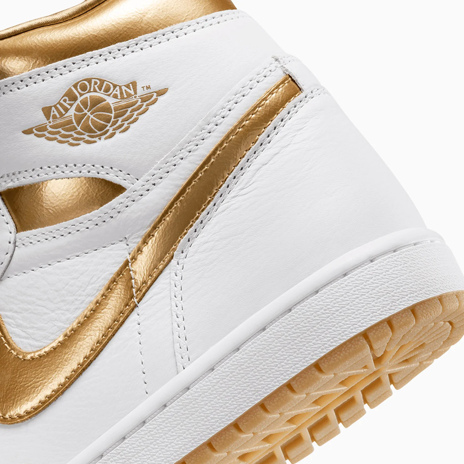Women's Air Jordan 1 Retro High OG "Metallic Gold" - Image 8