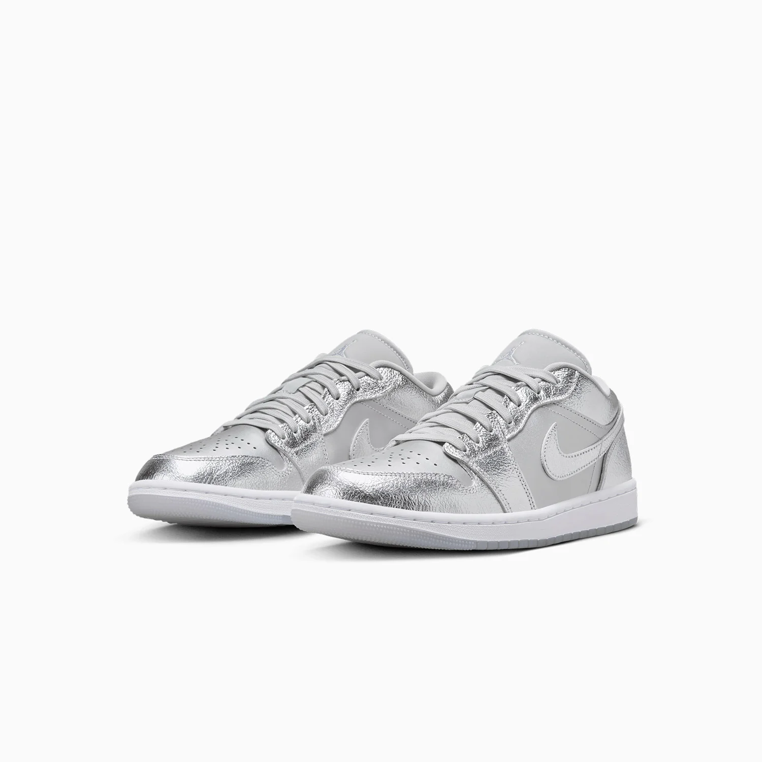 Women's Air Jordan 1 SE "Metallic Silver" - Image 2
